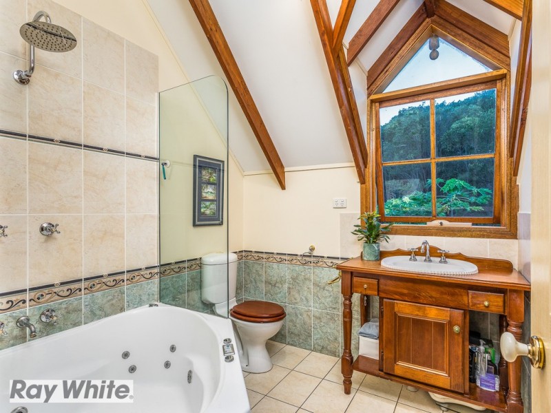 3 Skyline Court, Draper QLD 4520