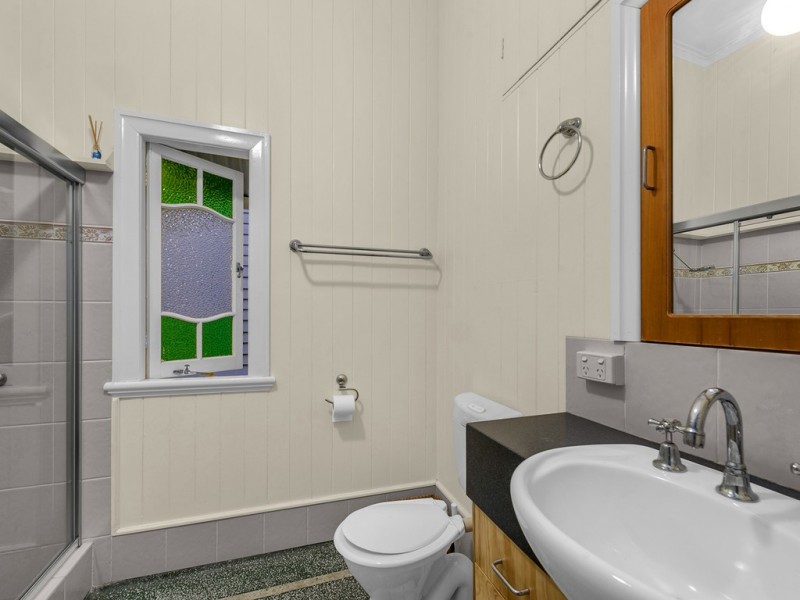 81 Broughton Road, Kedron QLD 4031