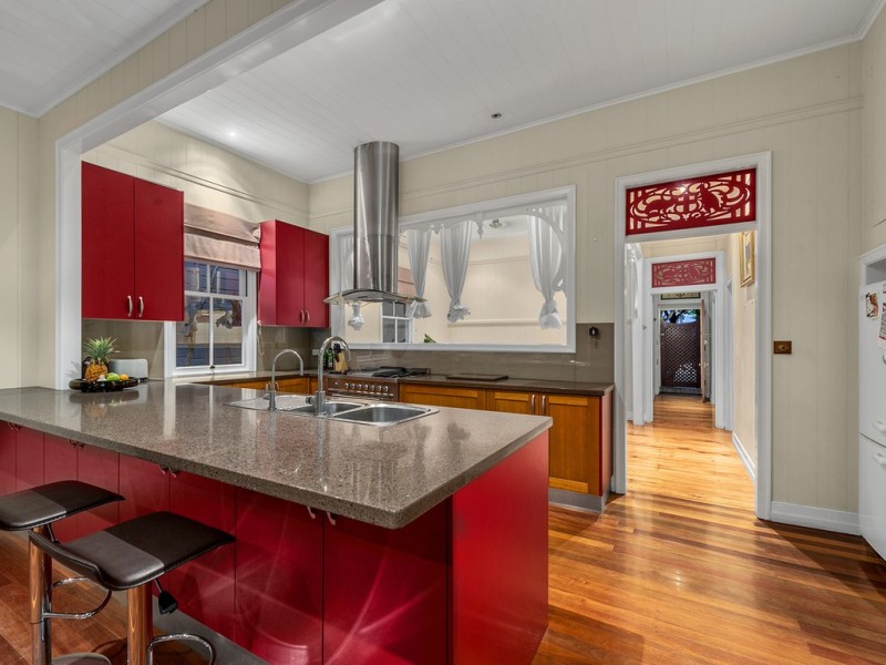 28 Grove Street, Albion QLD 4010