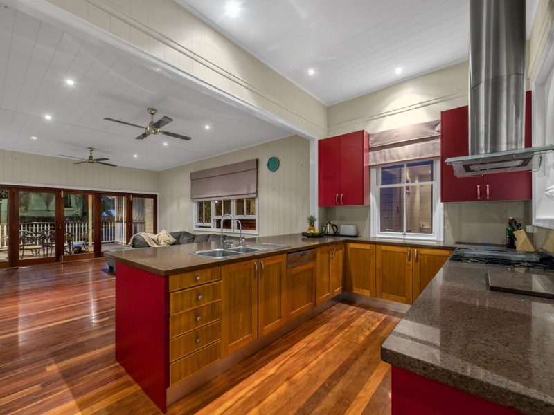 28 Grove Street, Albion QLD 4010