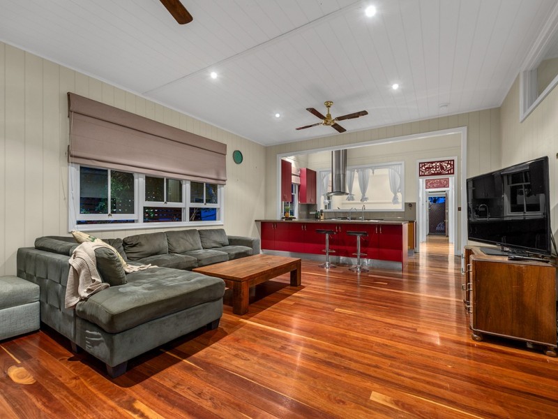 28 Grove Street, Albion QLD 4010