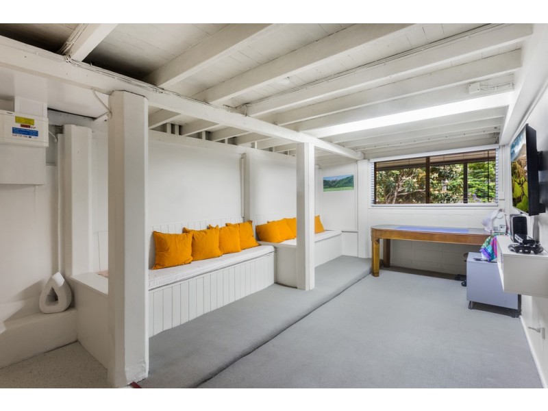 20 Heilbromm Street, Stafford Heights QLD 4053