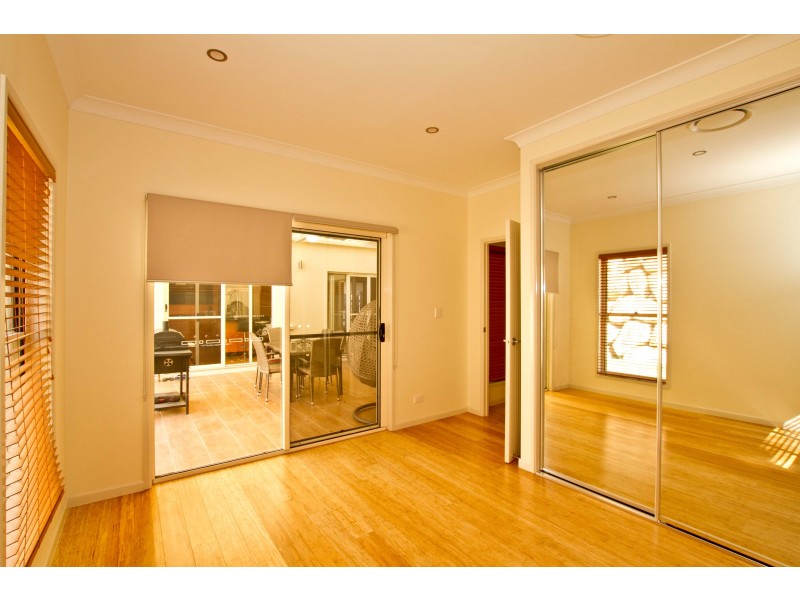 3 Merino Close, Ferny Hills QLD 4055