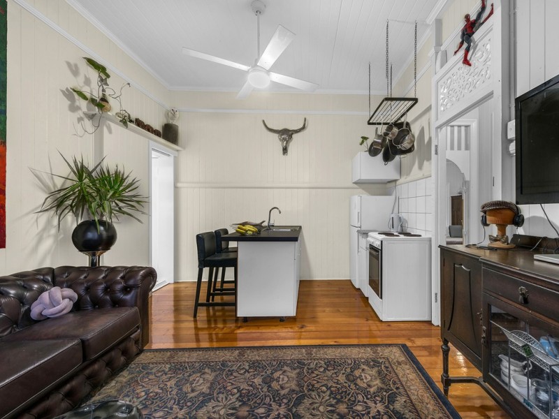 64 The Drive, Bardon QLD 4065