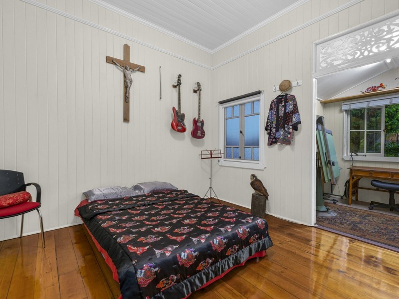 64 The Drive, Bardon QLD 4065