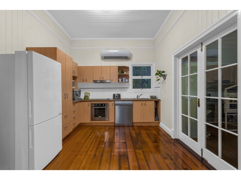 64 The Drive, Bardon QLD 4065