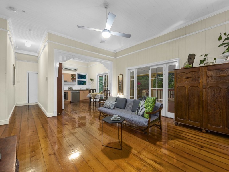 64 The Drive, Bardon QLD 4065