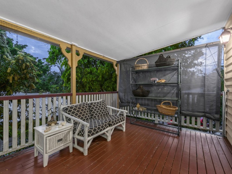 64 The Drive, Bardon QLD 4065