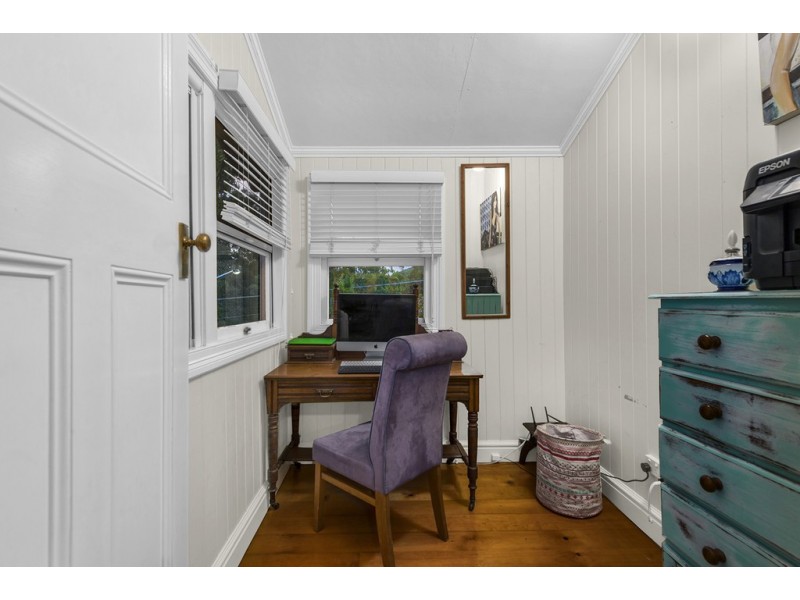 64 The Drive, Bardon QLD 4065