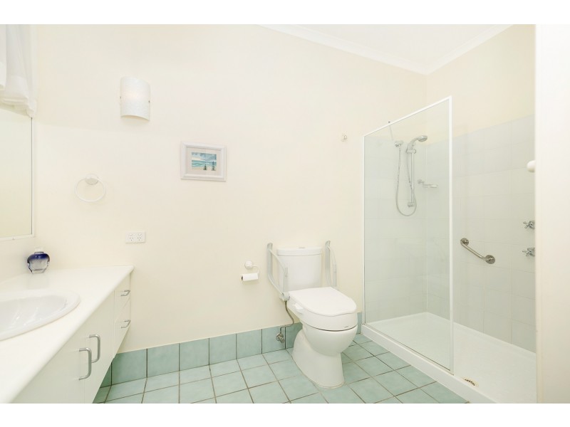 40 Southerden Avenue, Grange QLD 4051