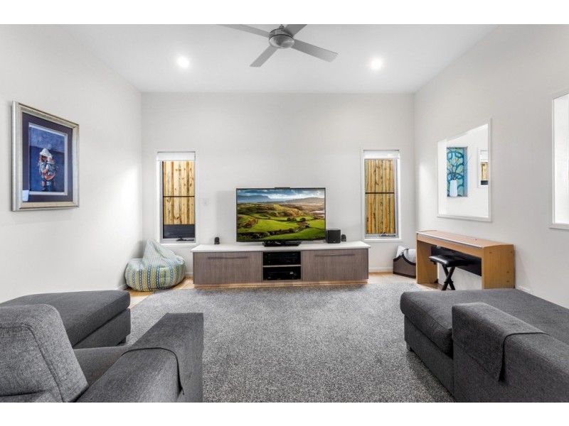 31 Ferguson Road, Wavell Heights QLD 4012