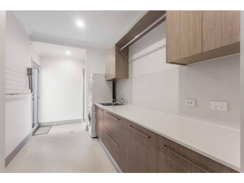 31 Ferguson Road, Wavell Heights QLD 4012