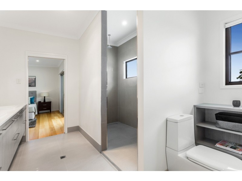 31 Ferguson Road, Wavell Heights QLD 4012