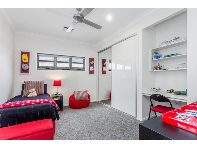 31 Ferguson Road, Wavell Heights QLD 4012