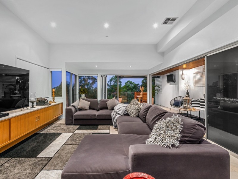 106 Stuartholme Road, Bardon QLD 4065