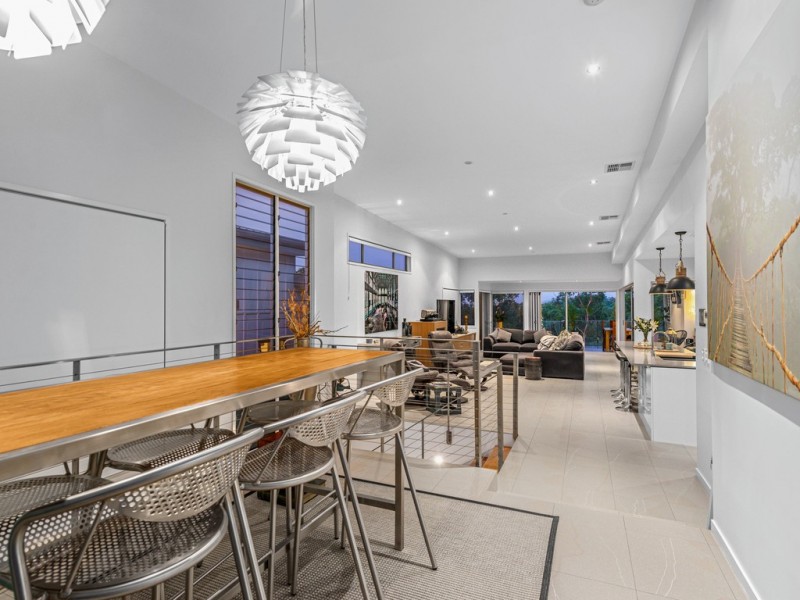 106 Stuartholme Road, Bardon QLD 4065