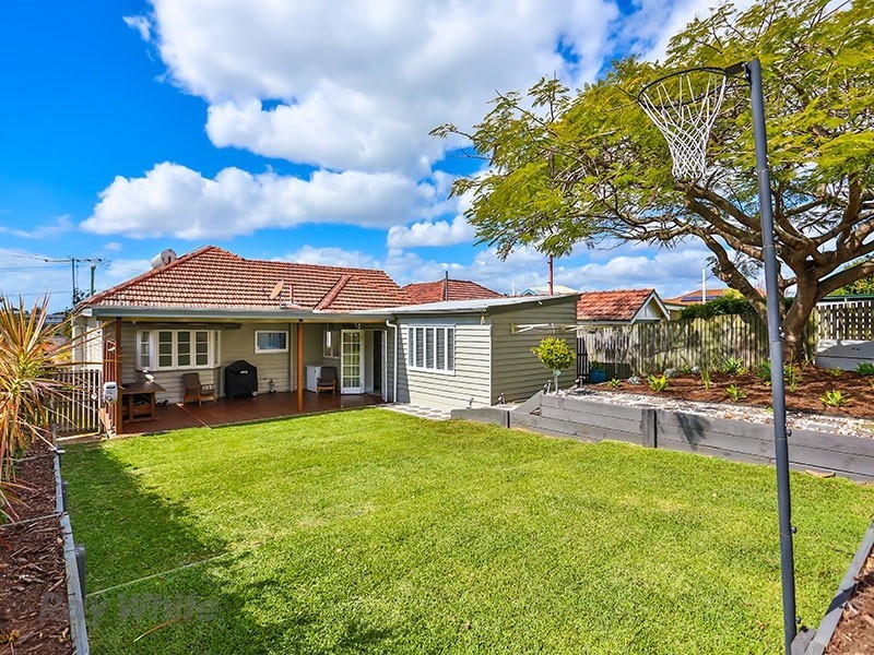 28 Turrana Street, Stafford QLD 4053