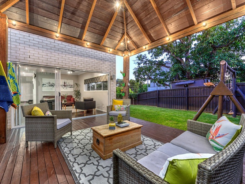 92 Eighth Ave, Grange QLD 4051