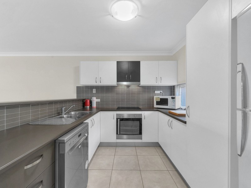 3/24 Armstrong Street, Petrie QLD 4502