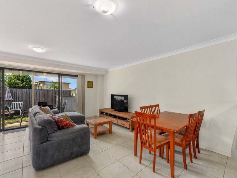 3/24 Armstrong Street, Petrie QLD 4502
