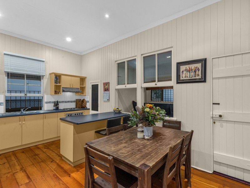 39 Emerald Street, Kedron QLD 4031