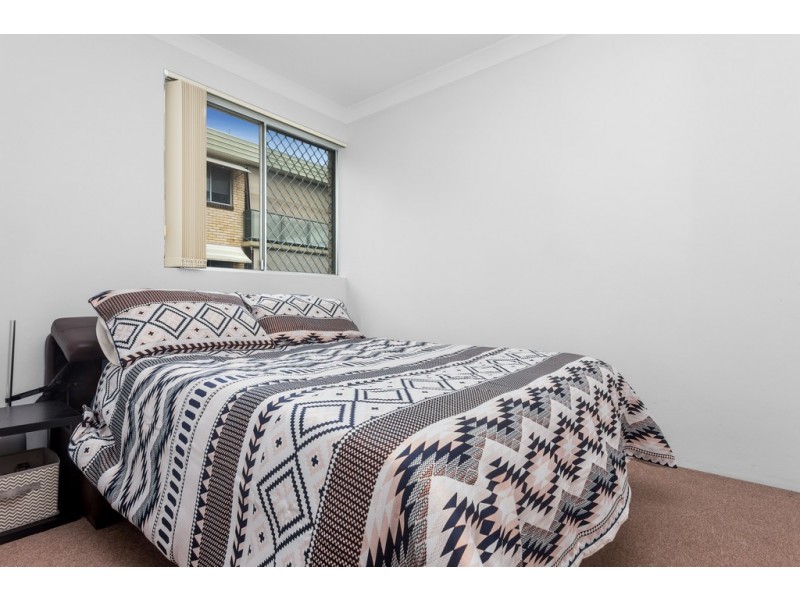 2/49 Groom Street, Gordon Park QLD 4031