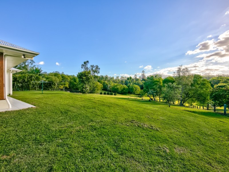 9 Bunya Lake Court, Bunya QLD 4055