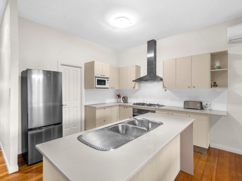 32 Yiada Street, Kedron QLD 4031