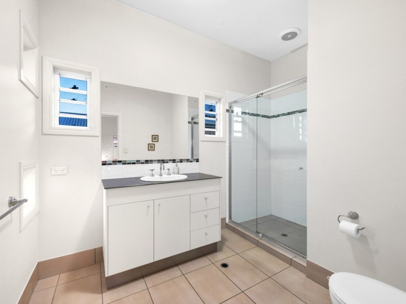 32 Yiada Street, Kedron QLD 4031