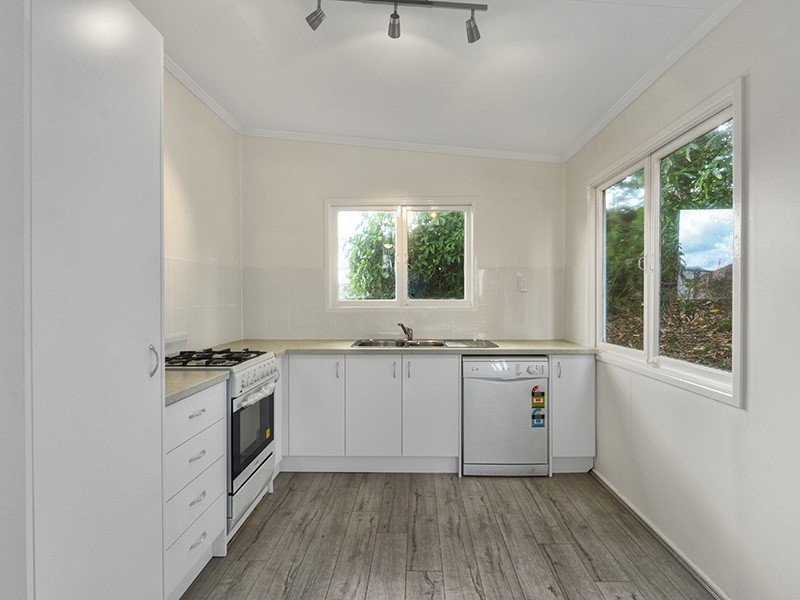 57 Days Road, Grange QLD 4051