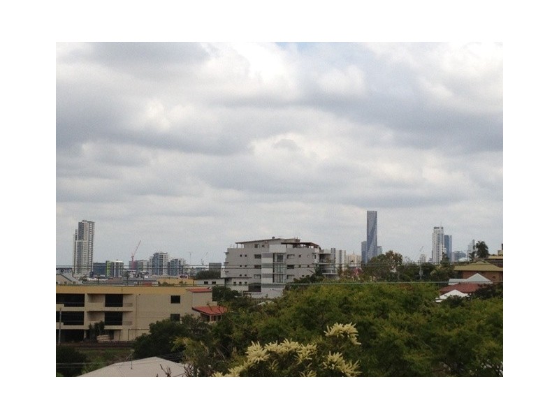 15 Hooker Street, Windsor QLD 4030