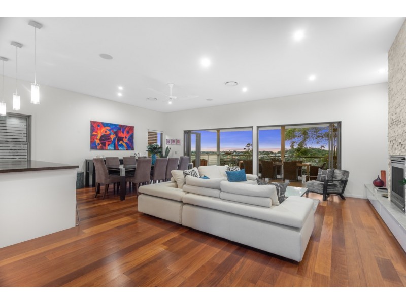 91 Lansdowne Street, Newmarket QLD 4051