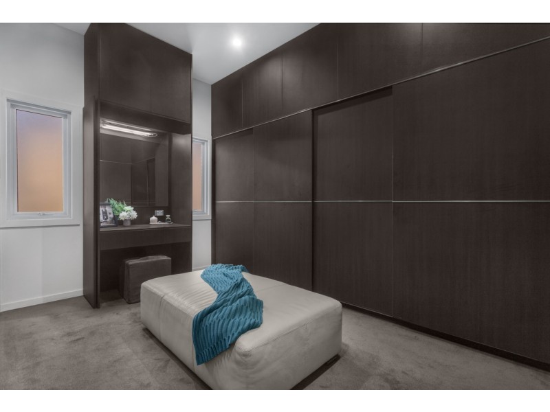 91 Lansdowne Street, Newmarket QLD 4051