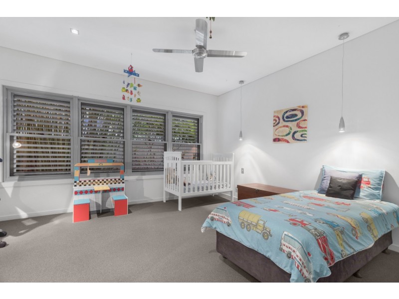 91 Lansdowne Street, Newmarket QLD 4051