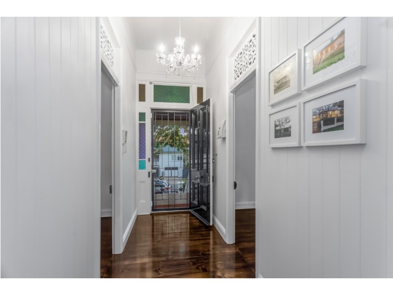 27 Farrington Street, Alderley QLD 4051