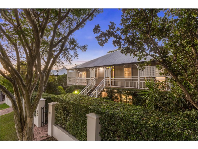 27 Farrington Street, Alderley QLD 4051