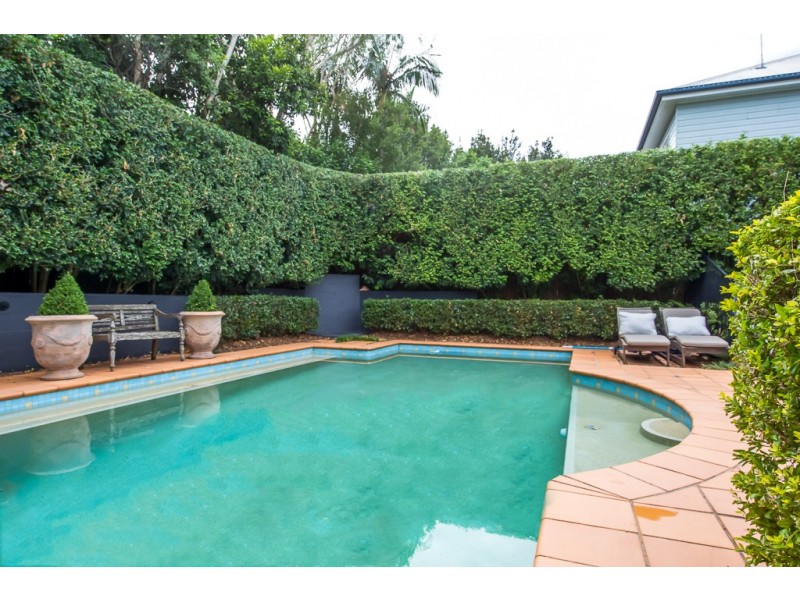 27 Farrington Street, Alderley QLD 4051