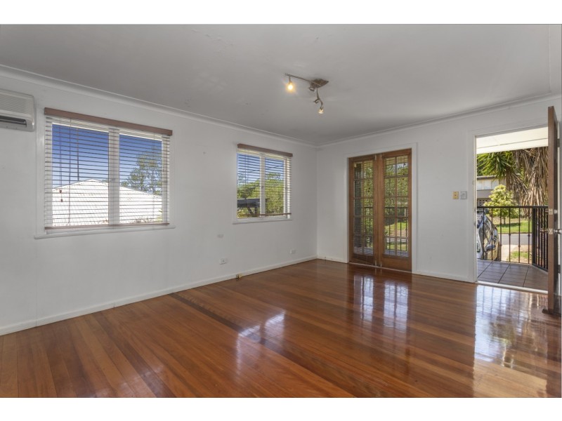 26 Heilbromm Street, Stafford Heights QLD 4053