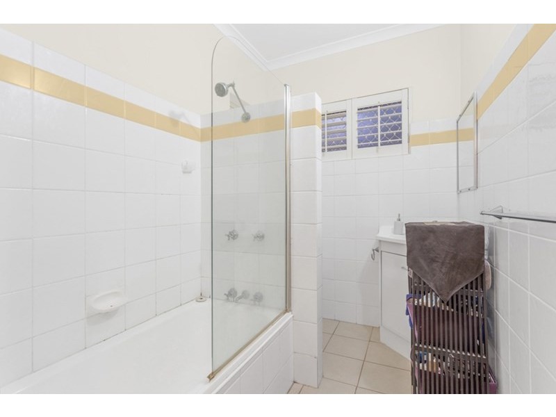 2/29 Montpelier Street, Clayfield QLD 4011