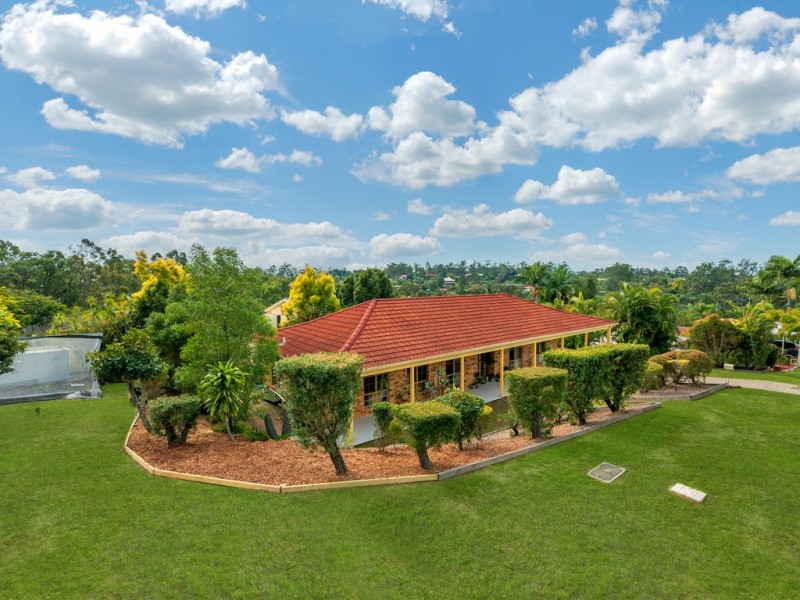 53 Leonarda Drive, Ferny Hills QLD 4055