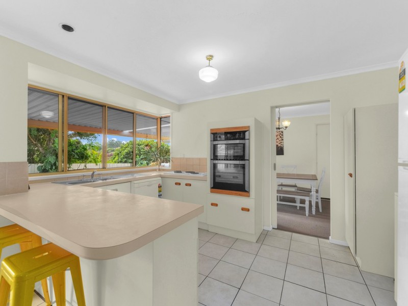 53 Leonarda Drive, Ferny Hills QLD 4055