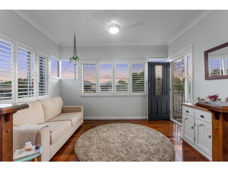 18 Sydney Street, Kedron QLD 4031