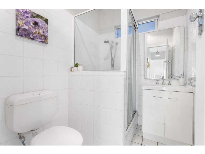 18 Sydney Street, Kedron QLD 4031