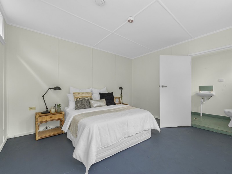 192 Kitchener Road, Kedron QLD 4031