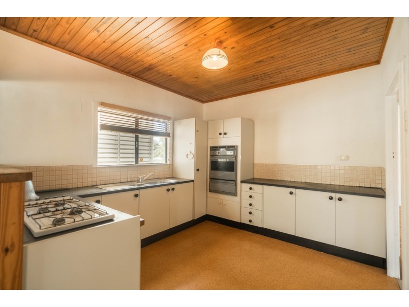 98 Jardine Street, Stafford QLD 4053