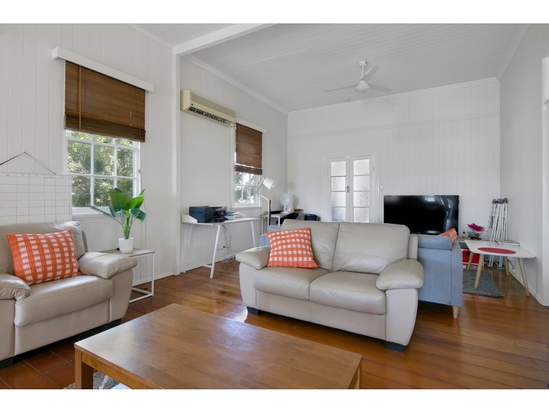 109 Raceview Avenue, Hendra QLD 4011