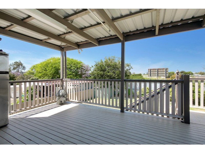 109 Raceview Avenue, Hendra QLD 4011