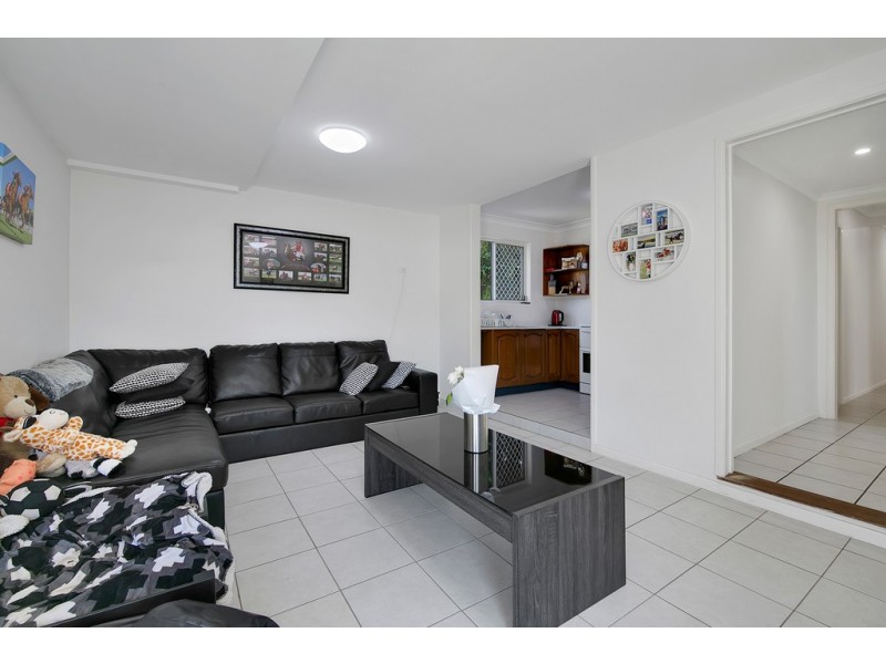 109 Raceview Avenue, Hendra QLD 4011