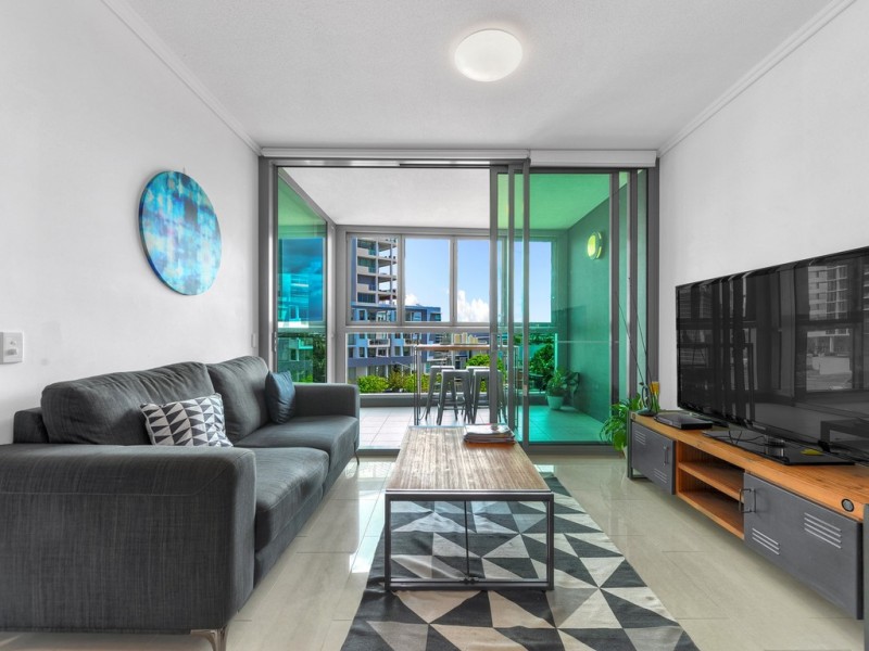 20309/8 Harbour Road, Hamilton QLD 4007