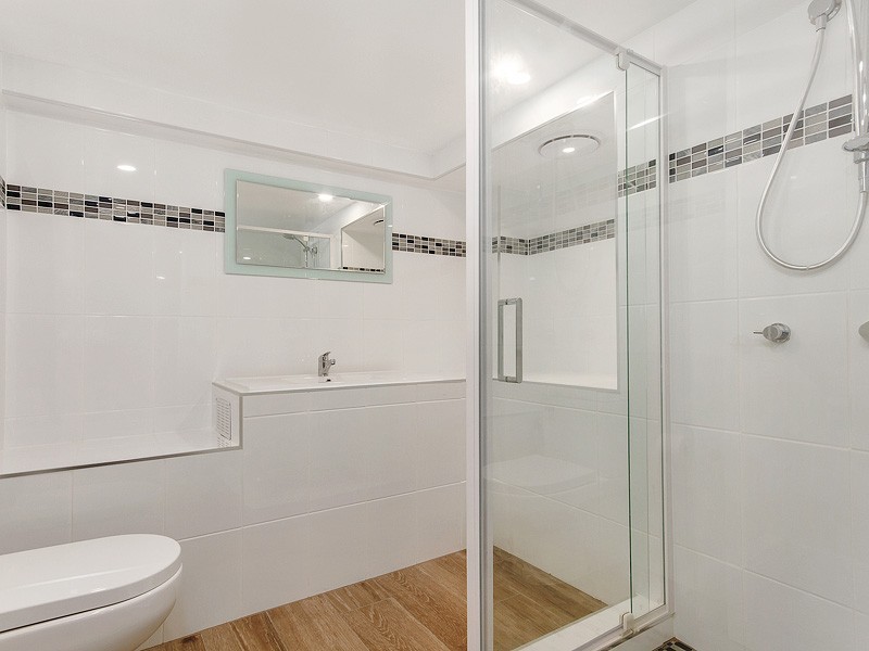 16 Tasman Street, Stafford Heights QLD 4053